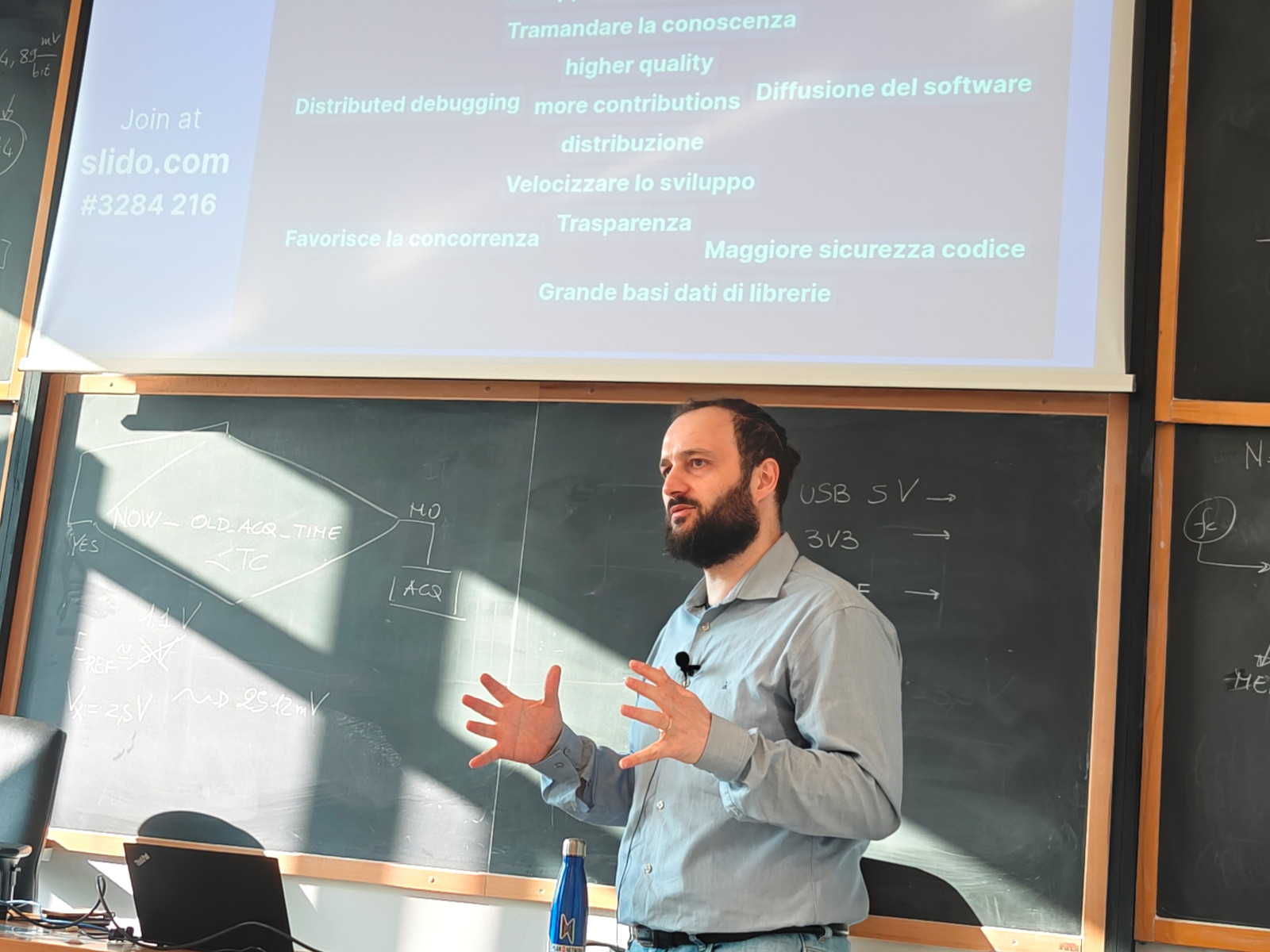 Marco Giorgetti lecturing on Open Source development at Politecnico di Torino